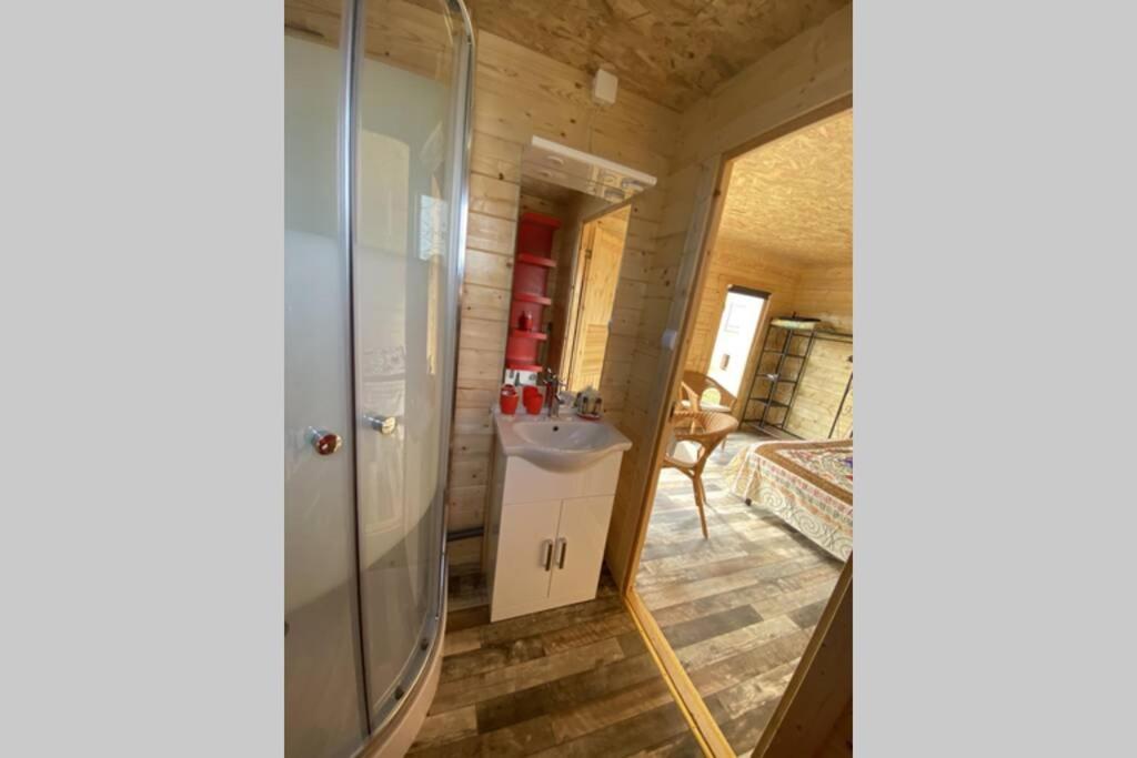 Charmant Chalet Pour 2 Personnes Spa Prive Massillargues-Attuech Exterior photo