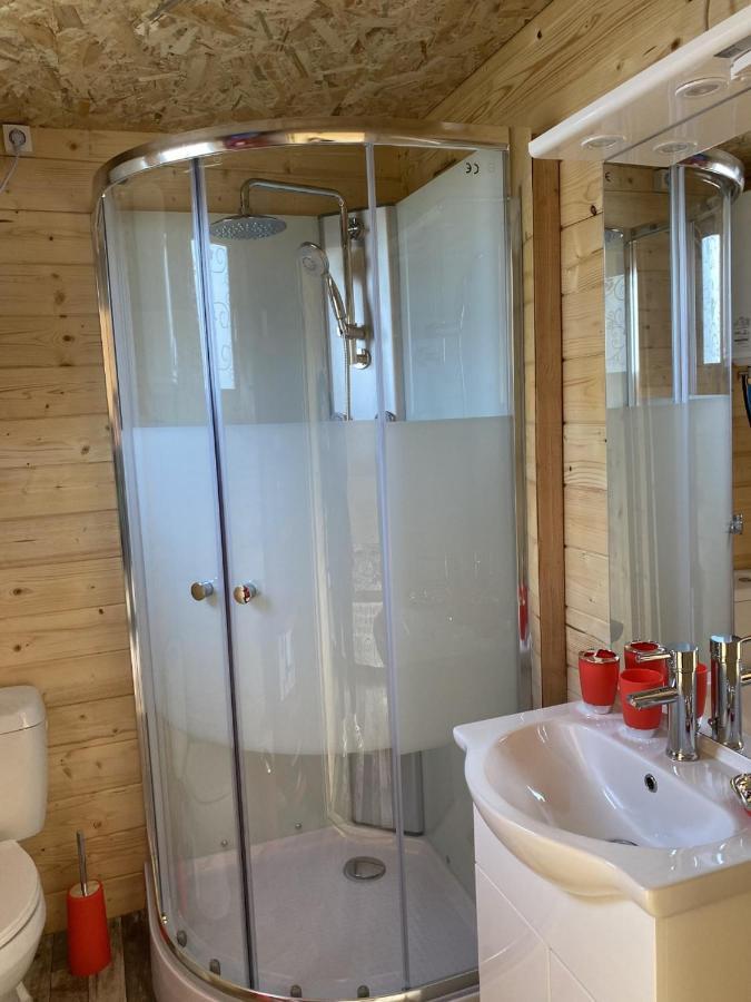 Charmant Chalet Pour 2 Personnes Spa Prive Massillargues-Attuech Exterior photo